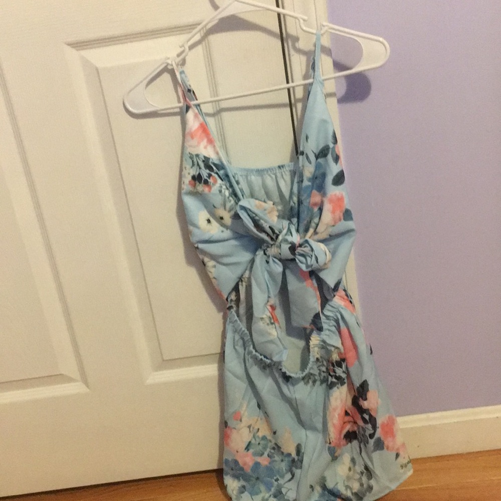 Floral romper NWOT